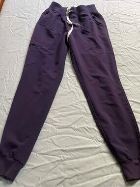 Figs Women’s Purple Scrub Jogger Pants With Drawstring Size XS